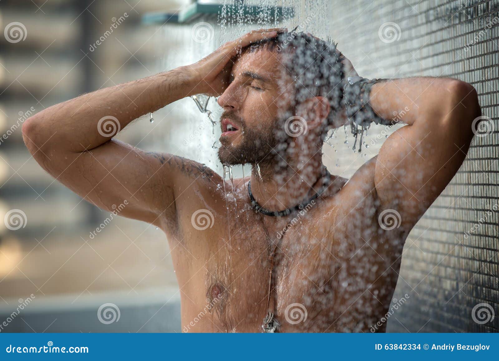 konst män dusch