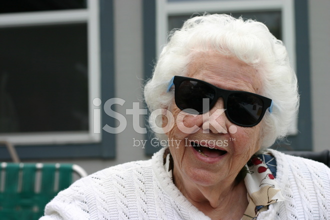 hår mormor grått