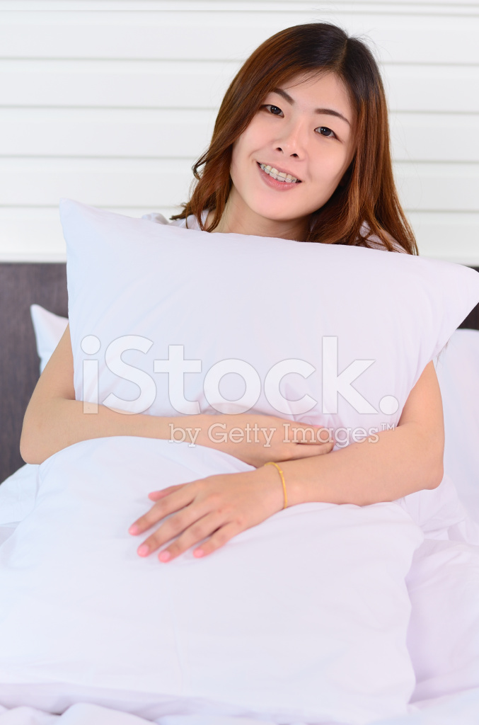 asiatisk tonåring säng